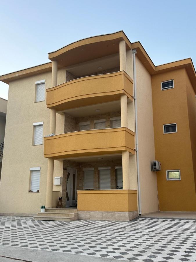 Apartments Edona Улцинь Экстерьер фото