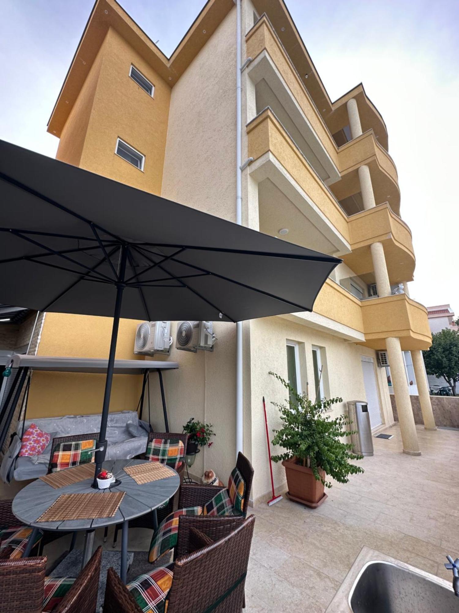 Apartments Edona Улцинь Экстерьер фото